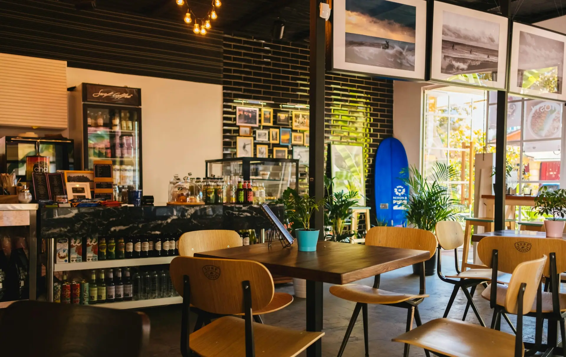 How Small Restaurants Can Use Restaurant Management Systems to Grow Smarter